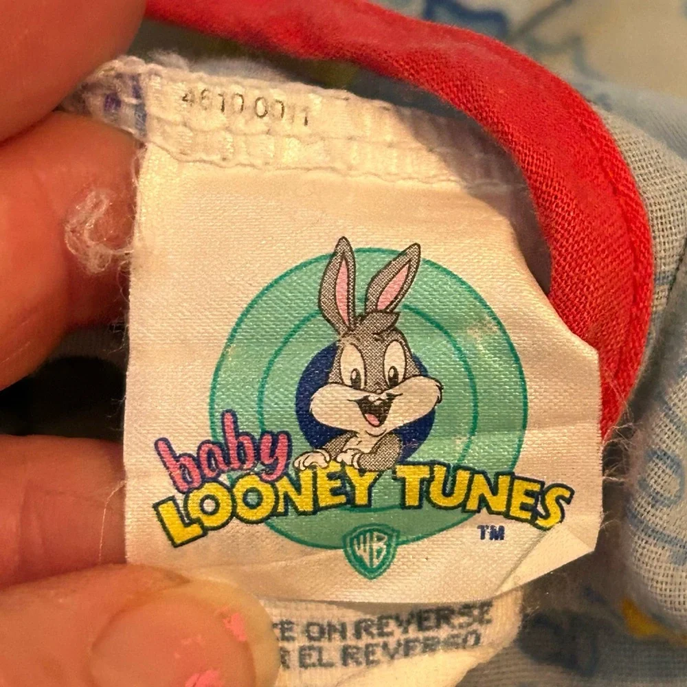 Vtg 1997 Looney Tunes  Nursery Hamper Baby Storage Tweety Bird Bugs Bunny